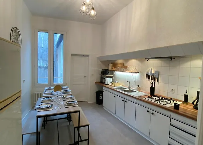 L\'Appartement Privilege - 4 Chambres - Coeur D\'Angers, Spacieux Et Elegant
